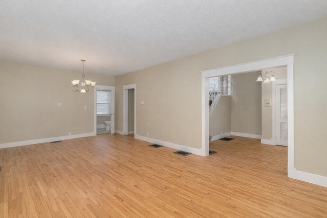 1498 Selby Ave