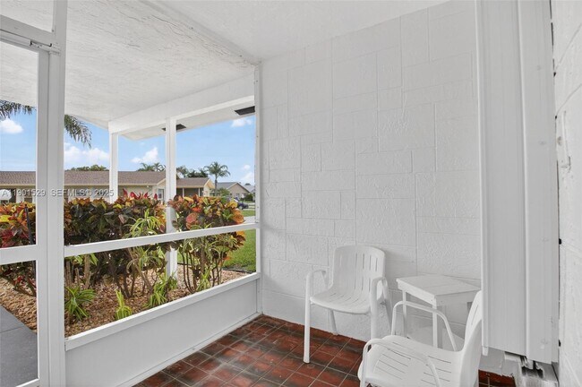 Photo - 3810 Rowena Cir