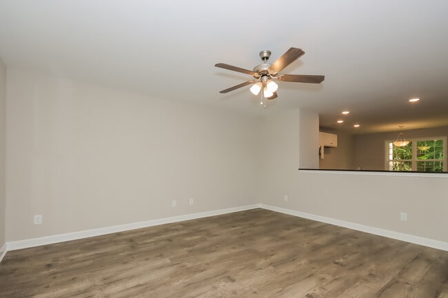 Photo - 200 Ashbrook Rd