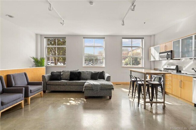 Photo - 10 Ann St Unit APT 102