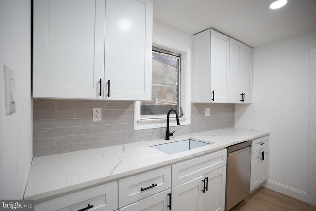 Photo - 623 Fitzgerald St