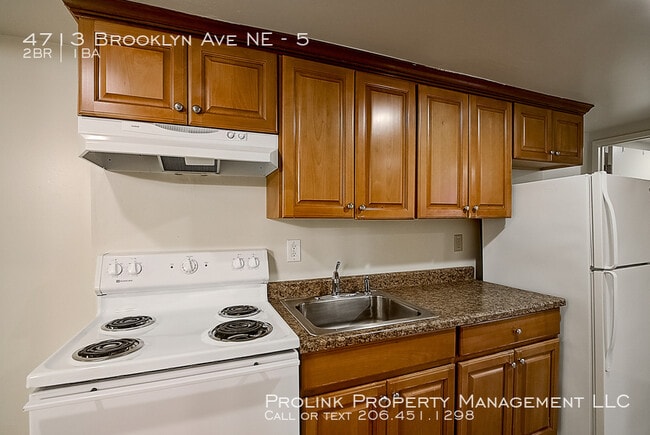 Photo - 4713 Brooklyn Ave NE Unit 5