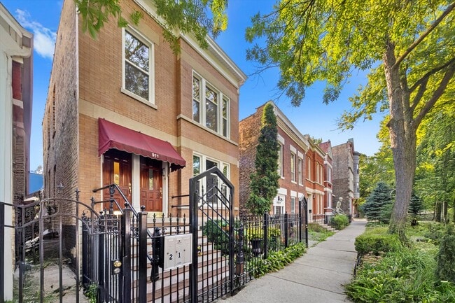 Photo - 911 N Fairfield Ave Unit 2