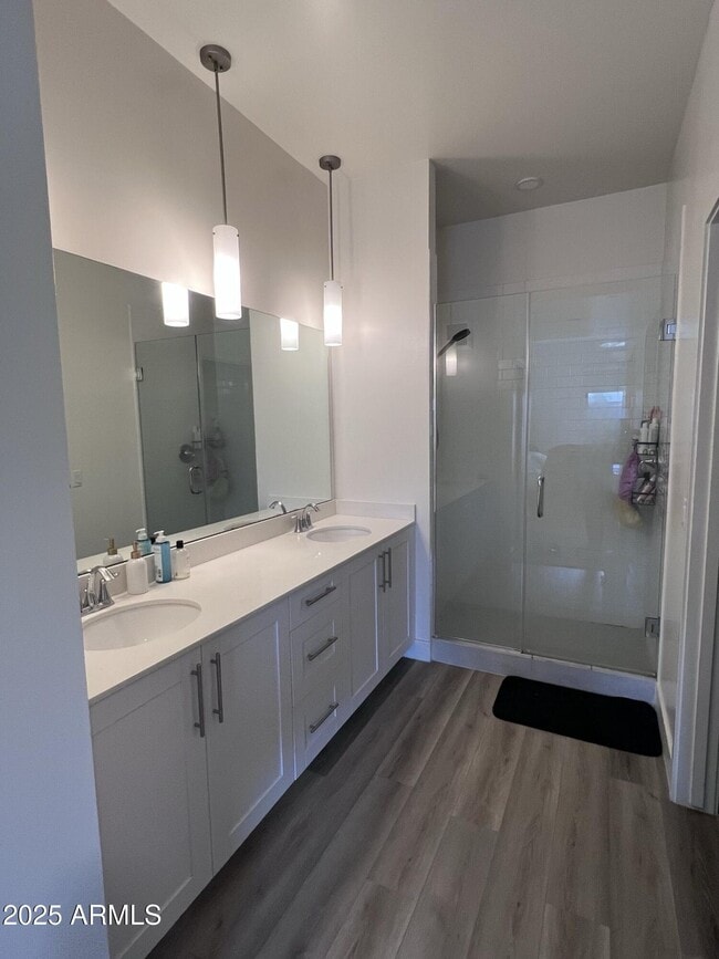 Building Photo - 7300 E Earll Dr Unit 4013
