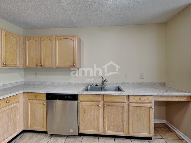 Photo - 1917 Blue Pine Ln
