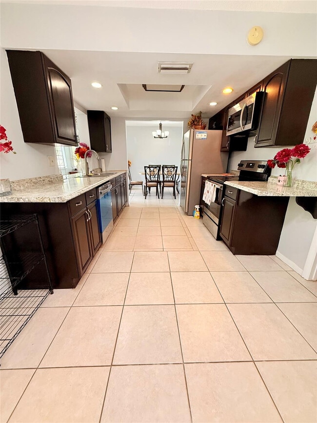 Photo - 6905 NW 15th St