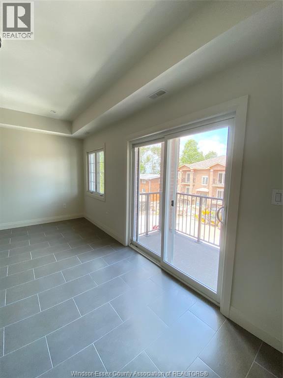 Photo - 233 Watson Ave Unité 305