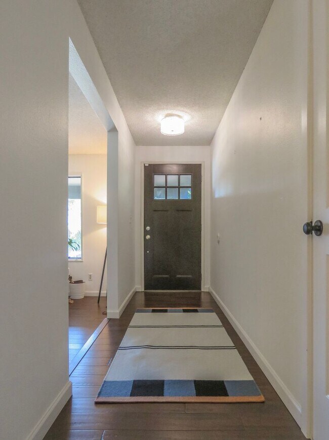 Photo - Coming Soon !!! 4 Bedroom Tualatin Home Available - Inquire today !!!