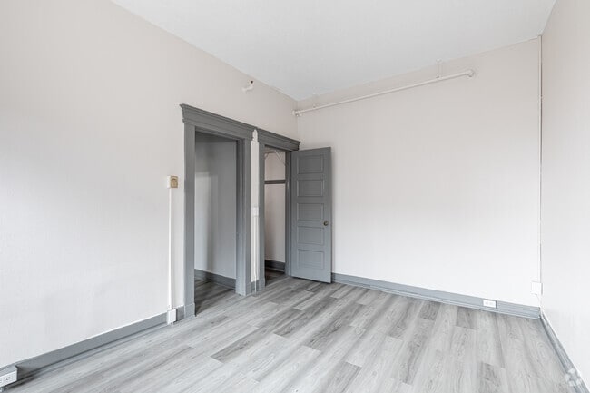 1BR, 1BA - Bedroom
