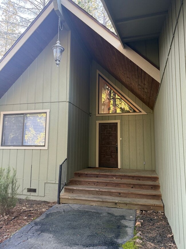 Photo - Picturesque Mountain Living with Detached Guest Studio in Alta Sierra