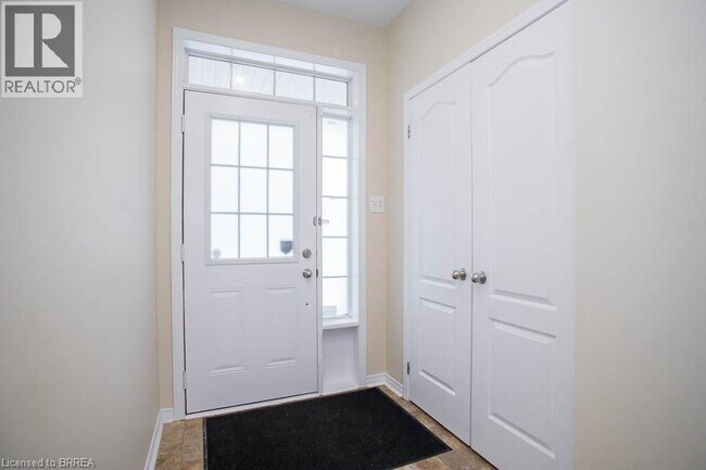 Photo - 21 Diana Ave