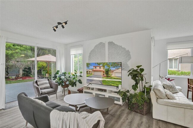 Photo - 1381 Sago Ln