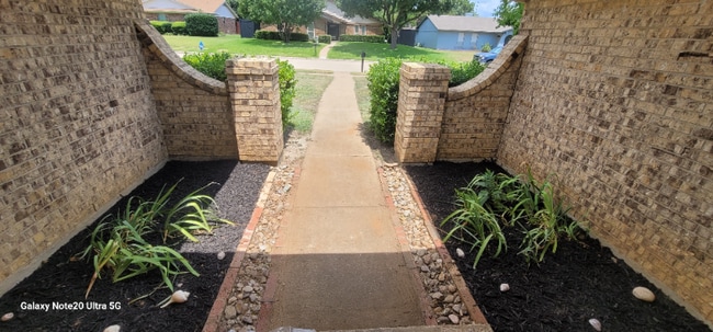 Photo - 2102 Berkner Dr