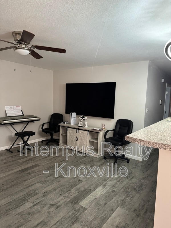 Photo - 2419 E Glenwood Ave