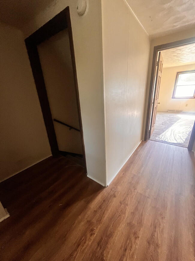 2 Bedroom Townhouse Available!! - 2 Bedroom Townhouse Available!!