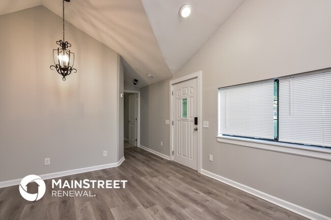 Photo - 295 Highland Cir