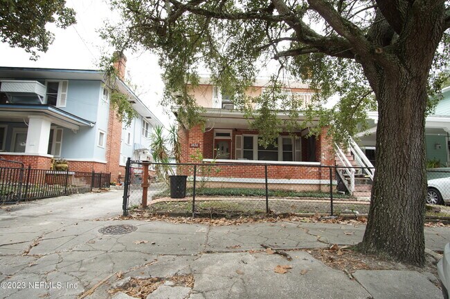 Photo - 1420 N Pearl St Unit 1