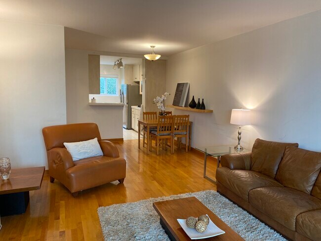Living and Dining Room - 1538 Berkeley St Condo Unit 6