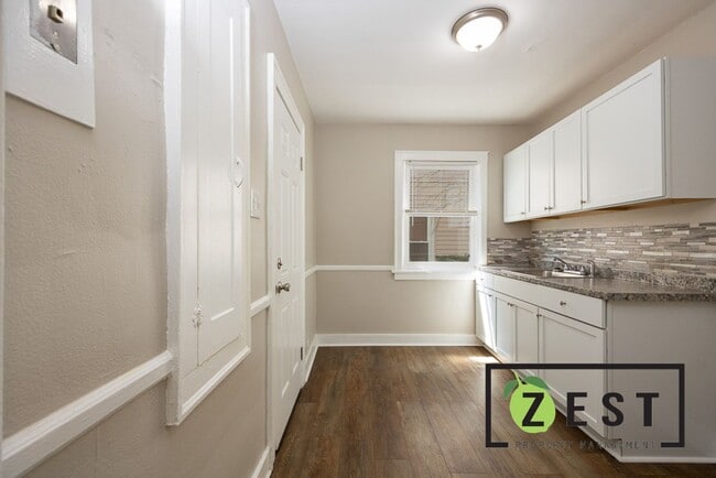 Photo - 15767 Pinehurst St Unit Lower