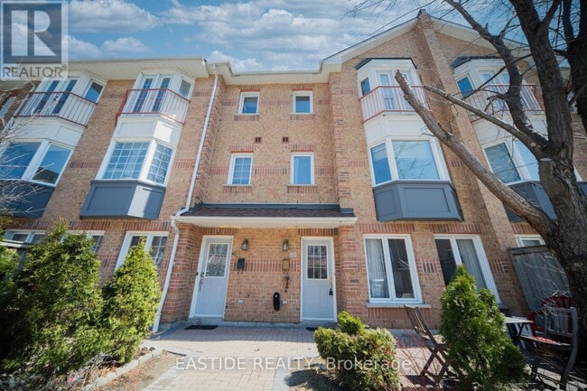 Photo - 151 Townsgate Dr