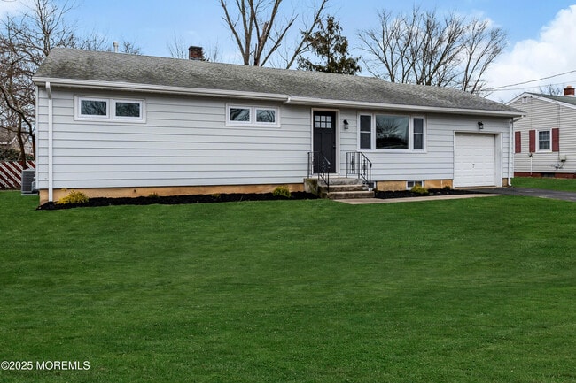 Photo - 1230 Dove St