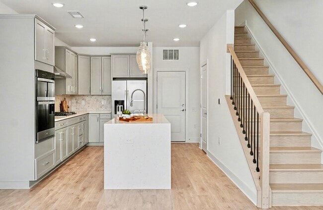 Building Photo - 20036 Coral Wind Ter