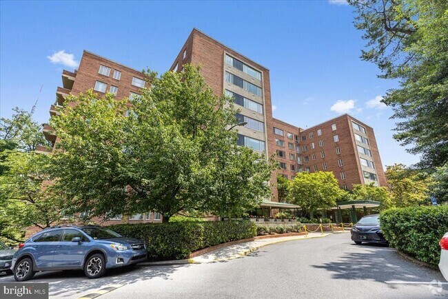 Building Photo - 4301 Massachusetts Ave NW Unit 3001 Rental