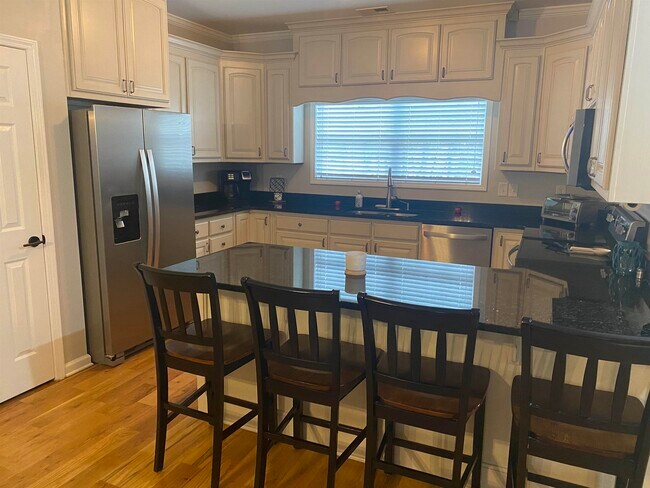 Photo - 500 Port Laz Ln