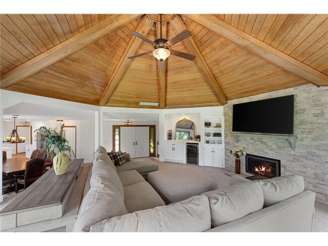 Photo - 8045 County Rd 116