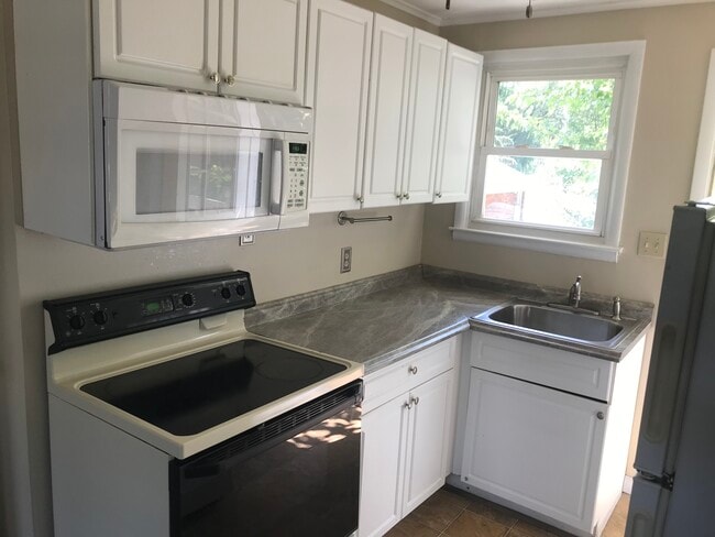 Photo - 34B N Elmhurst Ave Unit 34 B