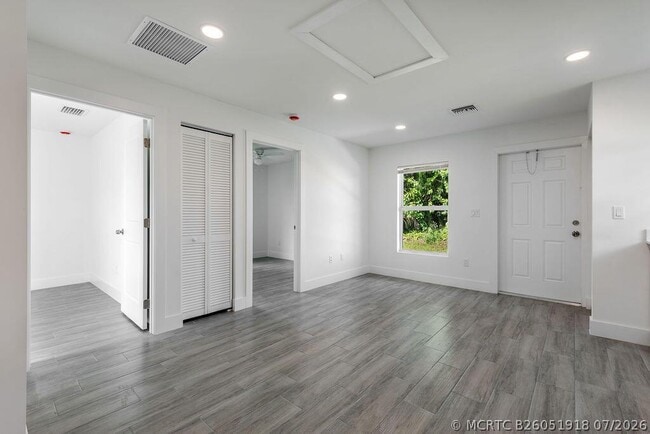 Photo - 3018 SE Iris St