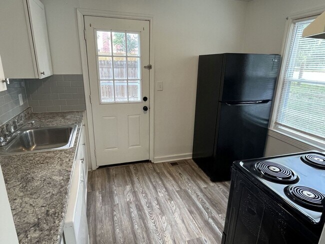 Photo - 2 Bedroom, 1 Bath Duplex Near NoDa