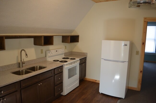 Photo - 444 Chestnut St