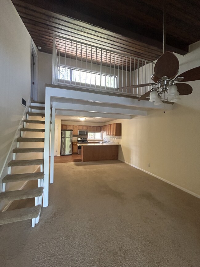 IMG_6220.jpg - Lake Clair Apartments