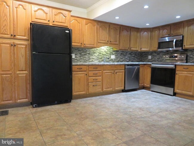 Photo - 126 Berwick Pl Unit 23B