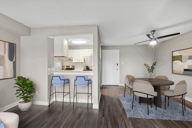 1BR x 1BA with North or South View Floorplan - Dining Room