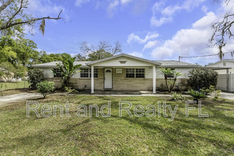 Photo - 1805 North Taylor Road