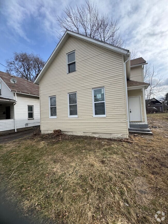 Building Photo - 3811 E 55th St Unit DN Rental