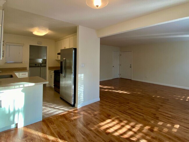 Photo - Vasona Ct 657-659 Unit 659