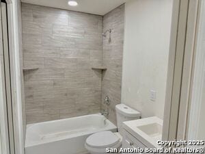 Photo - 709 Burr Oak Ln