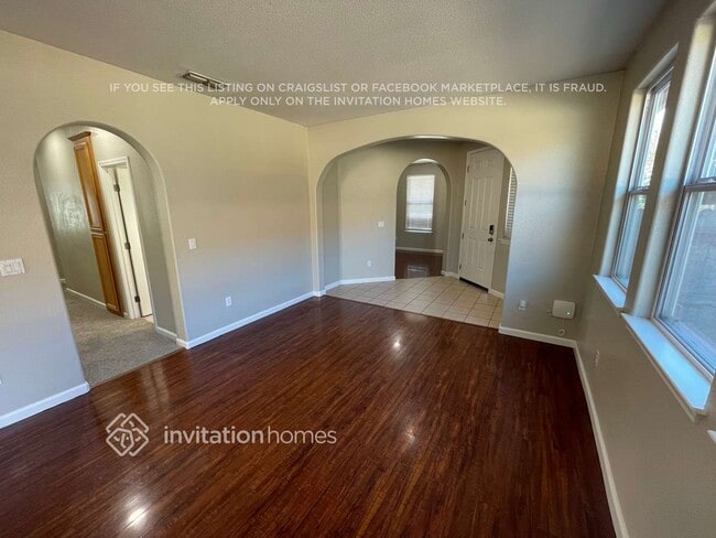 Photo - 1762 Dalia Pl