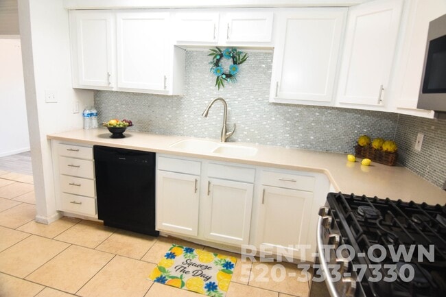 Photo - 941 S Baylor Dr