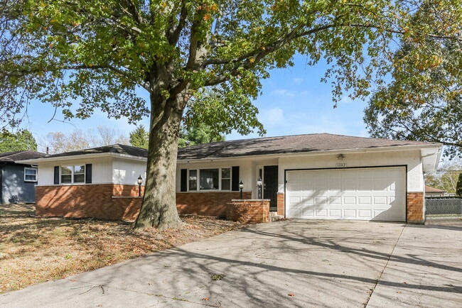 Photo - 1392 Devonhurst Dr