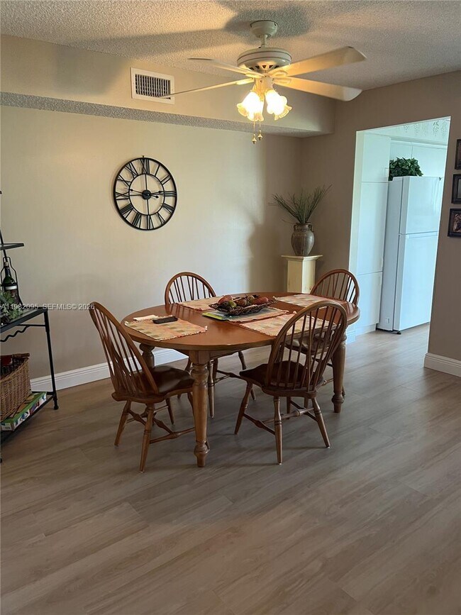 Photo - 2525 SE 19th Pl Unit 105-B