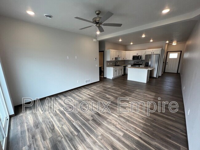 Photo - 3405 CHALICE Pl