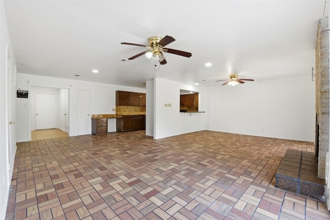 Photo - 7138 Mobud Dr