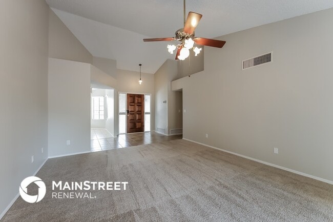 Photo - 7828 N Roundstone Dr