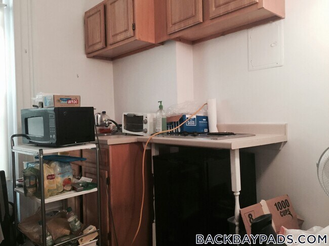 Photo - 405 Beacon St Unit 6