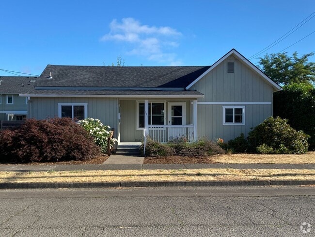 Building Photo - Charming 2 Bedroom House ~ Steps from Medi...