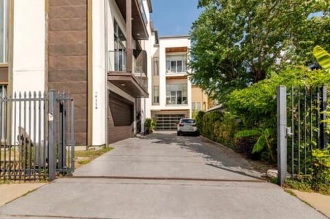 Photo - 4118 Floyd St